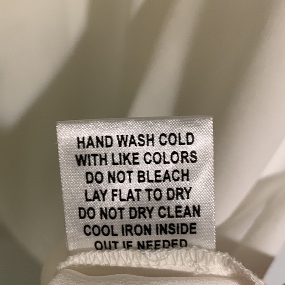 ModCloth White Sleeveless Blouse with delicate flowers along neckline, Size 4X - Picture 6 of 9